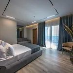 Noam Luxury 4*