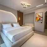 Noam Luxury