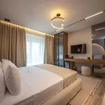 Noam Luxury 4* Sarandë