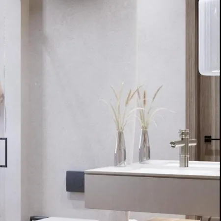 Noam Luxury Sarande
