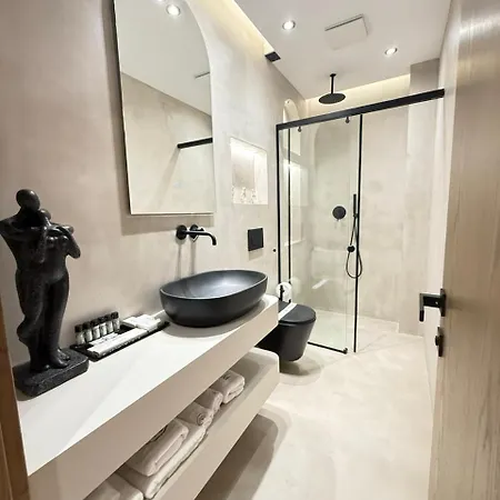 Noam Luxury 4*