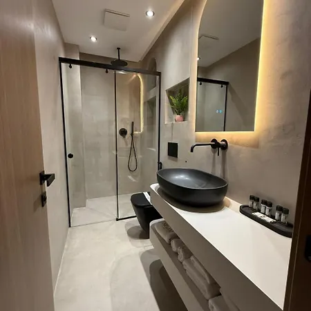 Noam Luxury Otel 4*