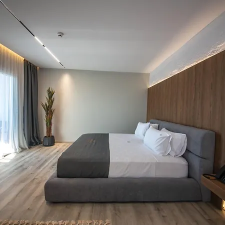 Noam Luxury 4*