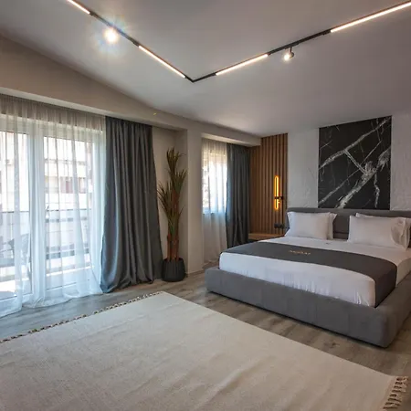 Noam Luxury 4*