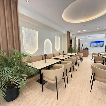 Szálloda Noam Luxury 4*