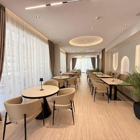 Noam Luxury